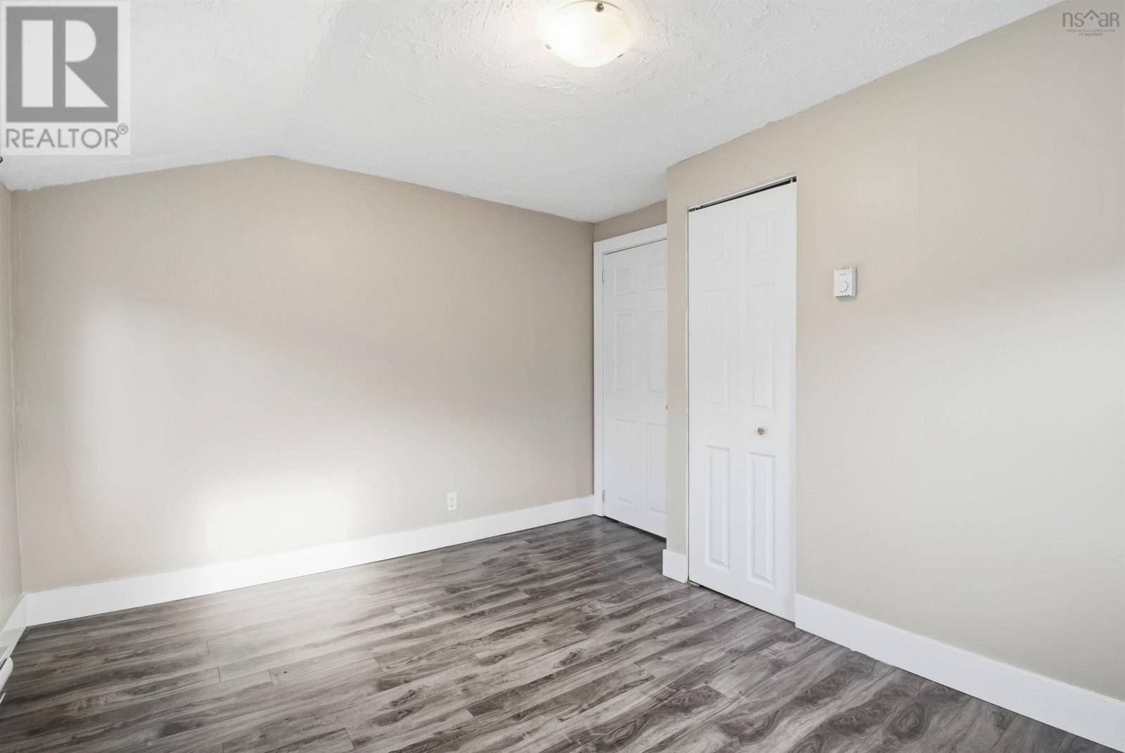 Property 20 of 45 of 17 Lewis Street