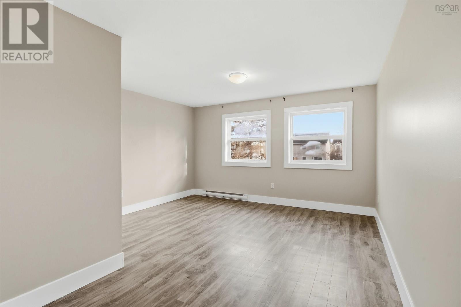 Property 24 of 45 of 17 Lewis Street