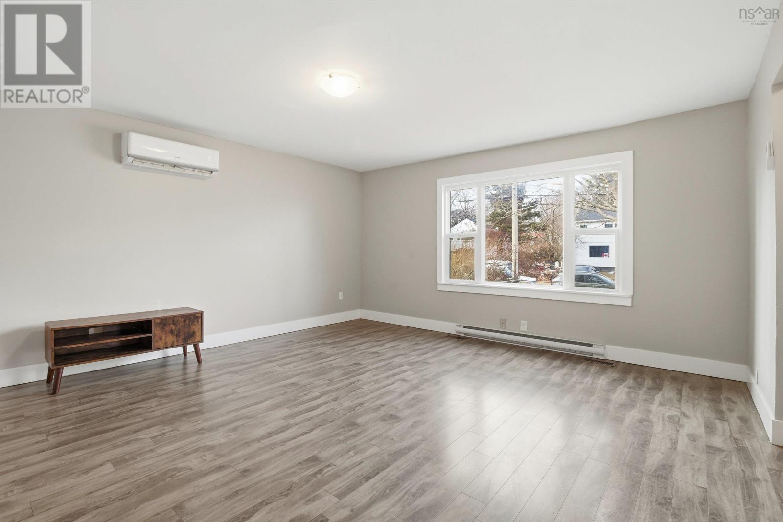 Property 3 of 45 of 17 Lewis Street