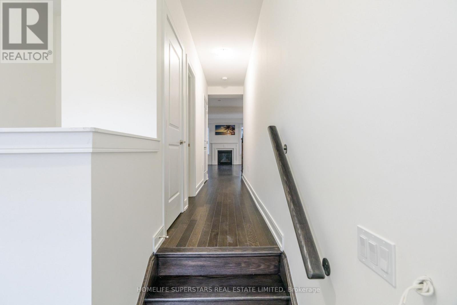 25 MUNDELL ROAD - 4