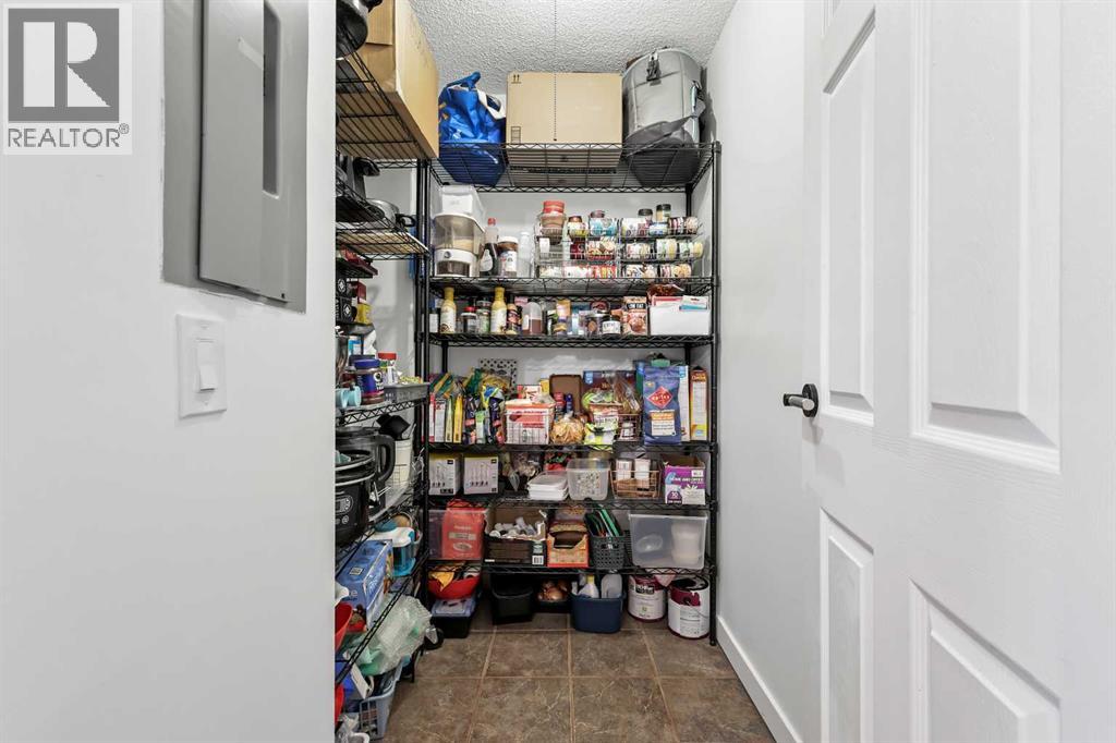 Single Family House for Sale in    Avenue SW Eau Claire Calgary 