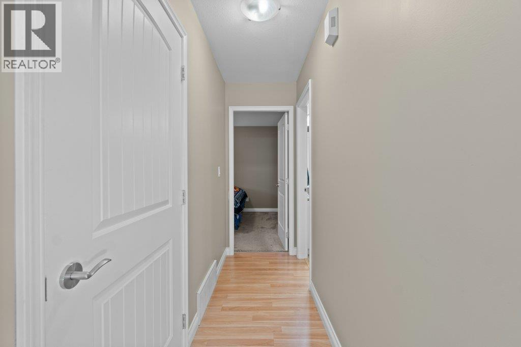 3 1231 10 Street Southwest, Salmon Arm