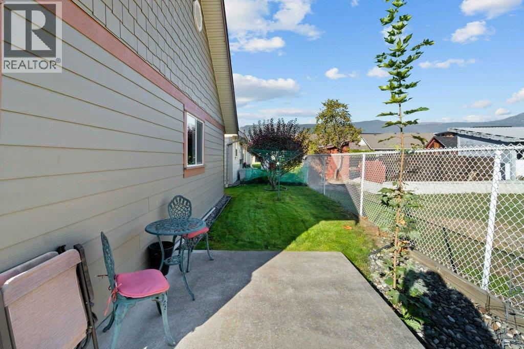 3 1231 10 Street Southwest, Salmon Arm