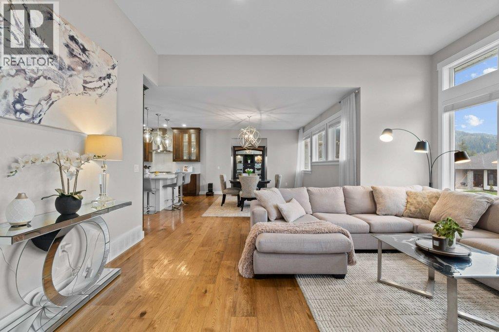  1320 24 Street Southeast, Salmon Arm