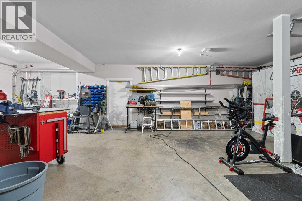  1320 24 Street Southeast, Salmon Arm