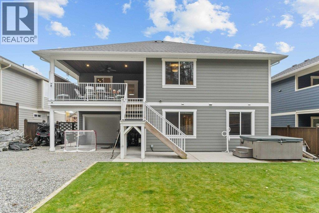  1320 24 Street Southeast, Salmon Arm