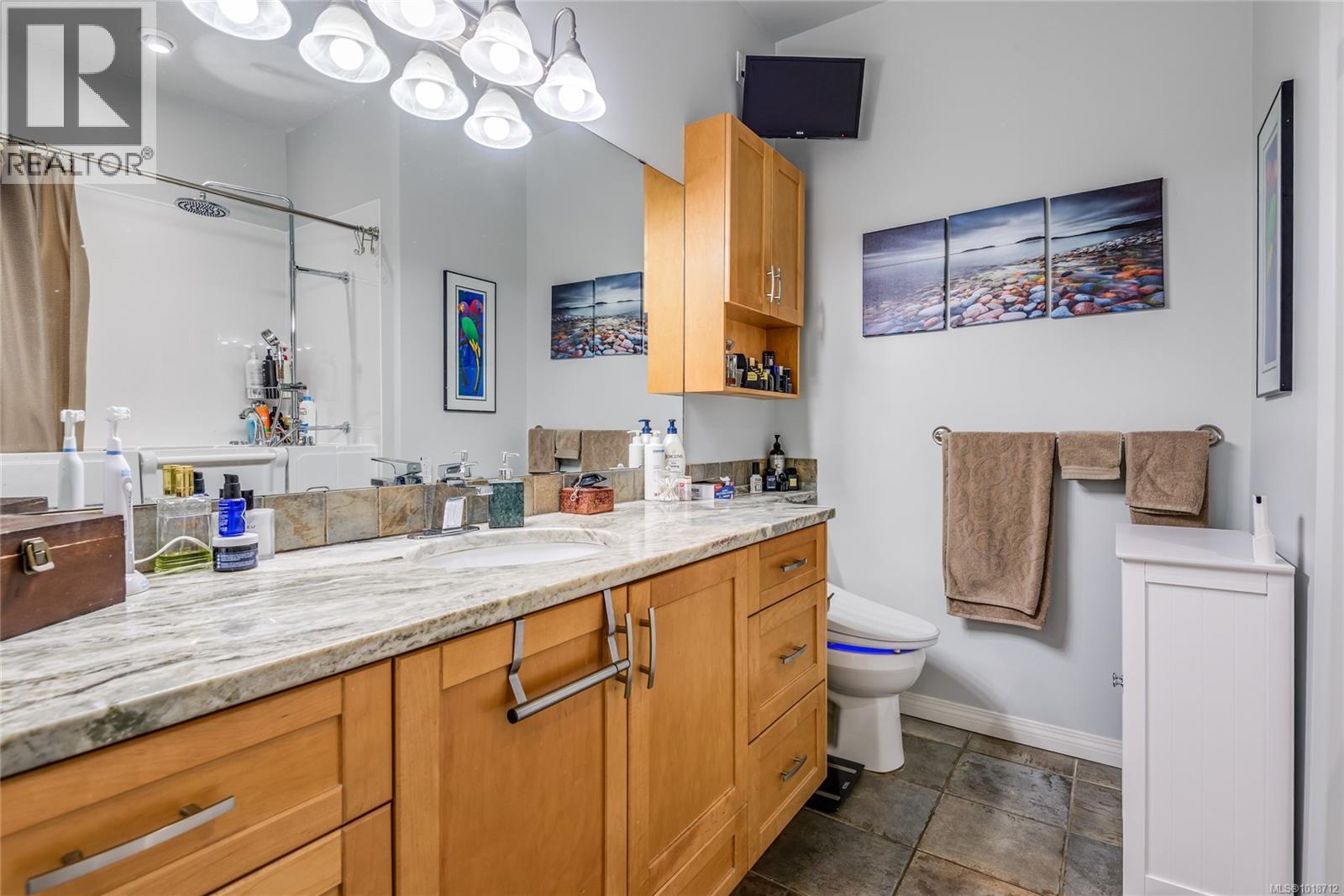 412 350 Island Hwy S, Campbell River