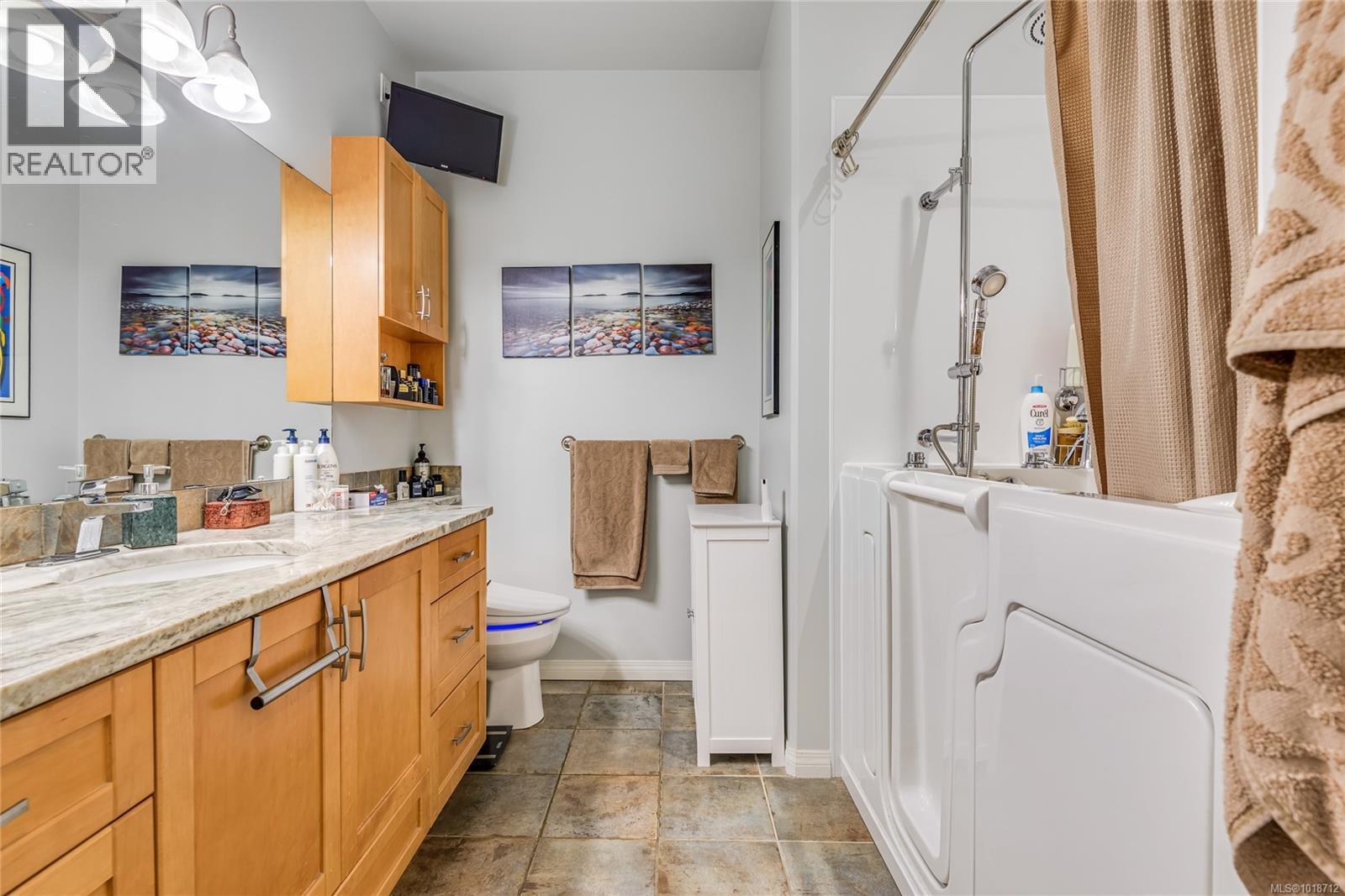 412 350 Island Hwy S, Campbell River