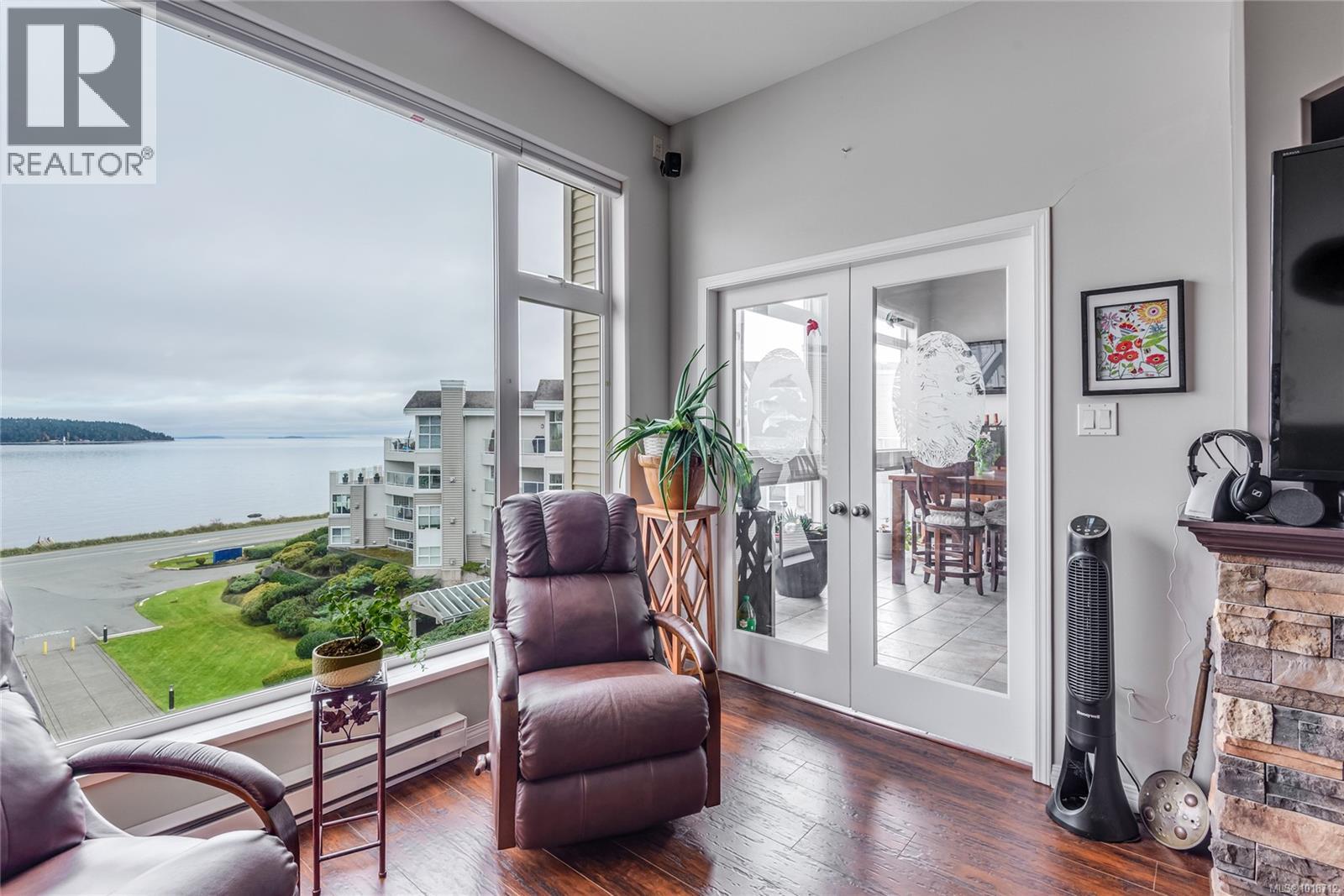 412 350 Island Hwy S, Campbell River