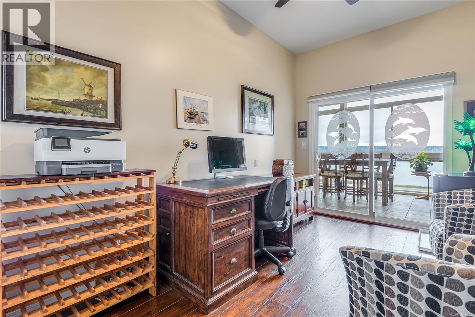 412 350 Island Hwy S, Campbell River