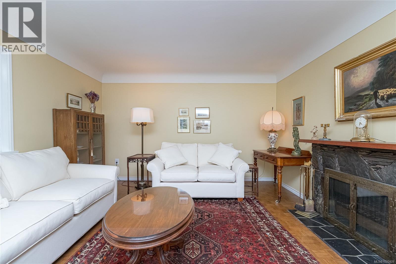  1941 Mayfair Drive, Saanich