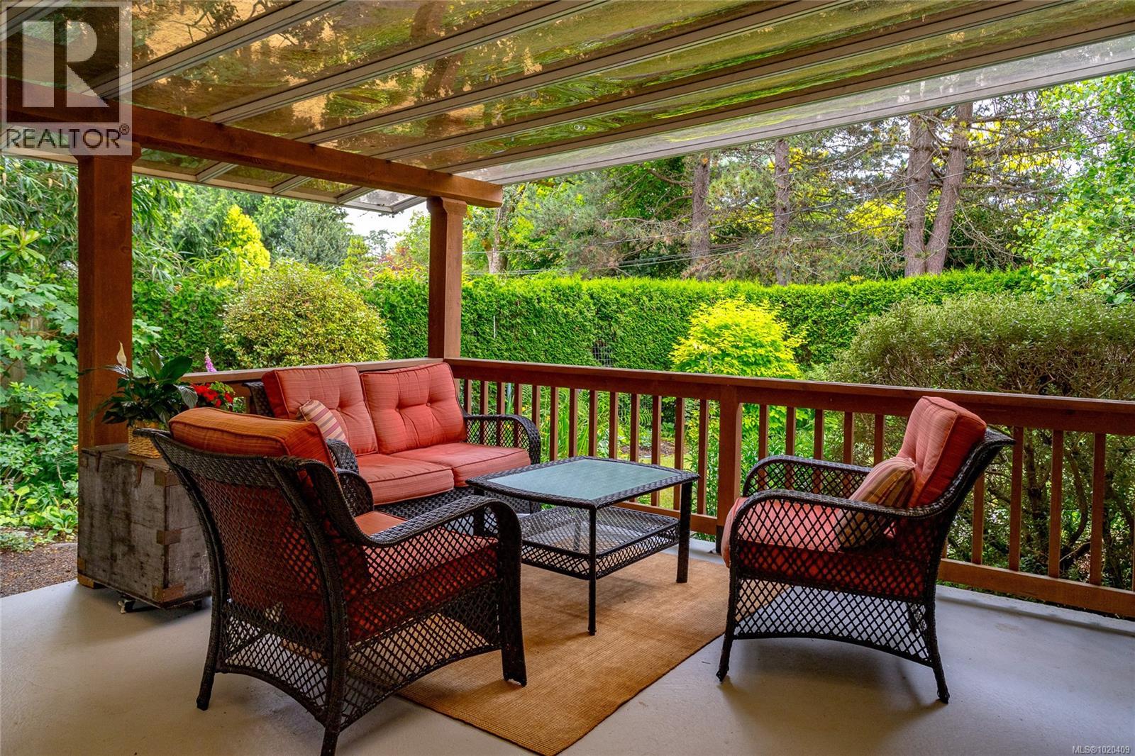  1941 Mayfair Drive, Saanich