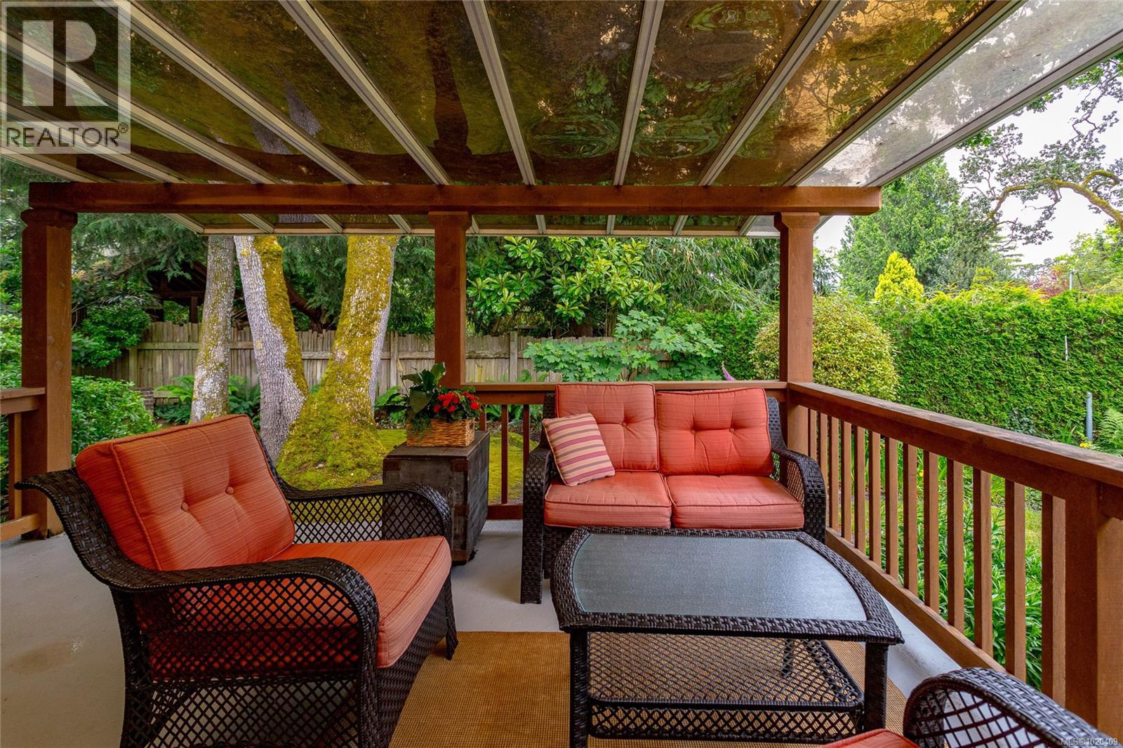  1941 Mayfair Drive, Saanich