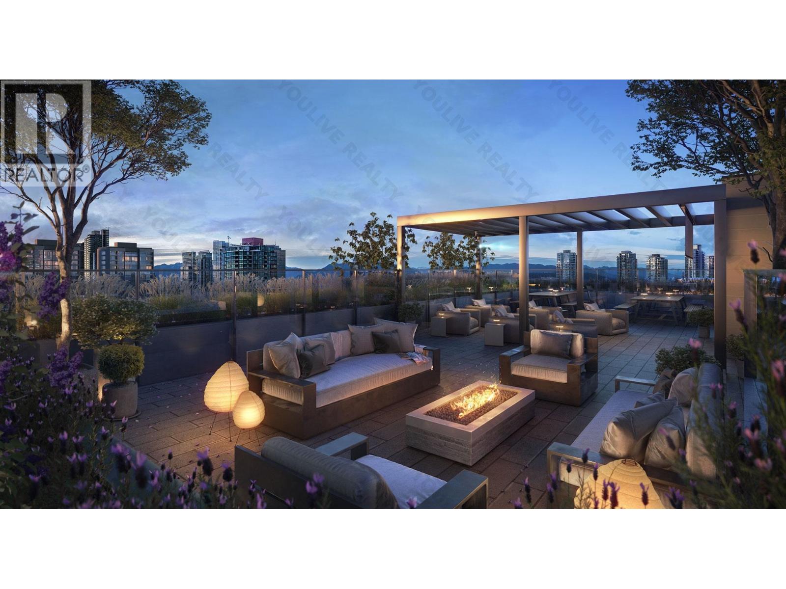 407 82 FIRST STREET, New Westminster