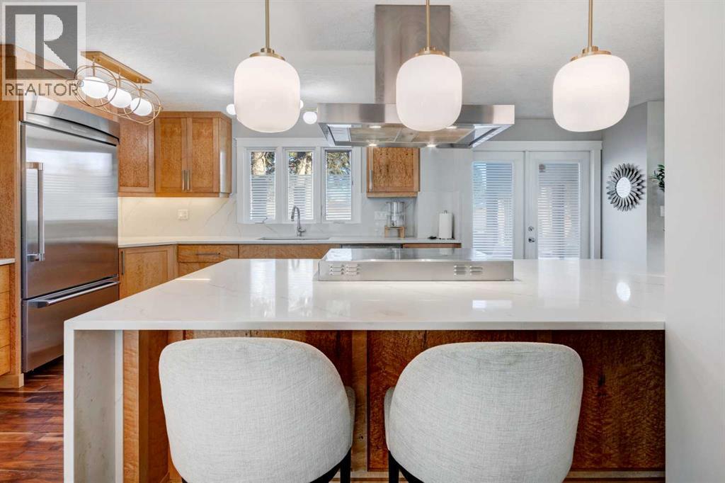 Single Family House for Sale in  Lissington Drive SW North Glenmore Park Calgary 