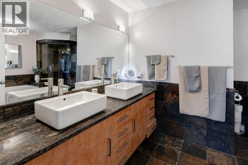 Single Family House for Sale in  Lissington Drive SW North Glenmore Park Calgary 