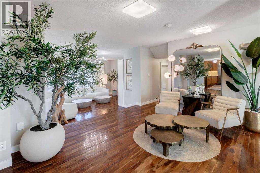 Single Family House for Sale in  Lissington Drive SW North Glenmore Park Calgary 