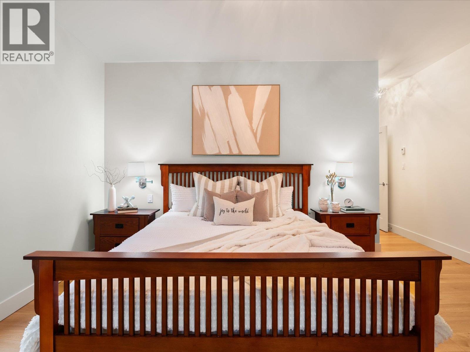 1087 MADELEY PLACE, Whistler