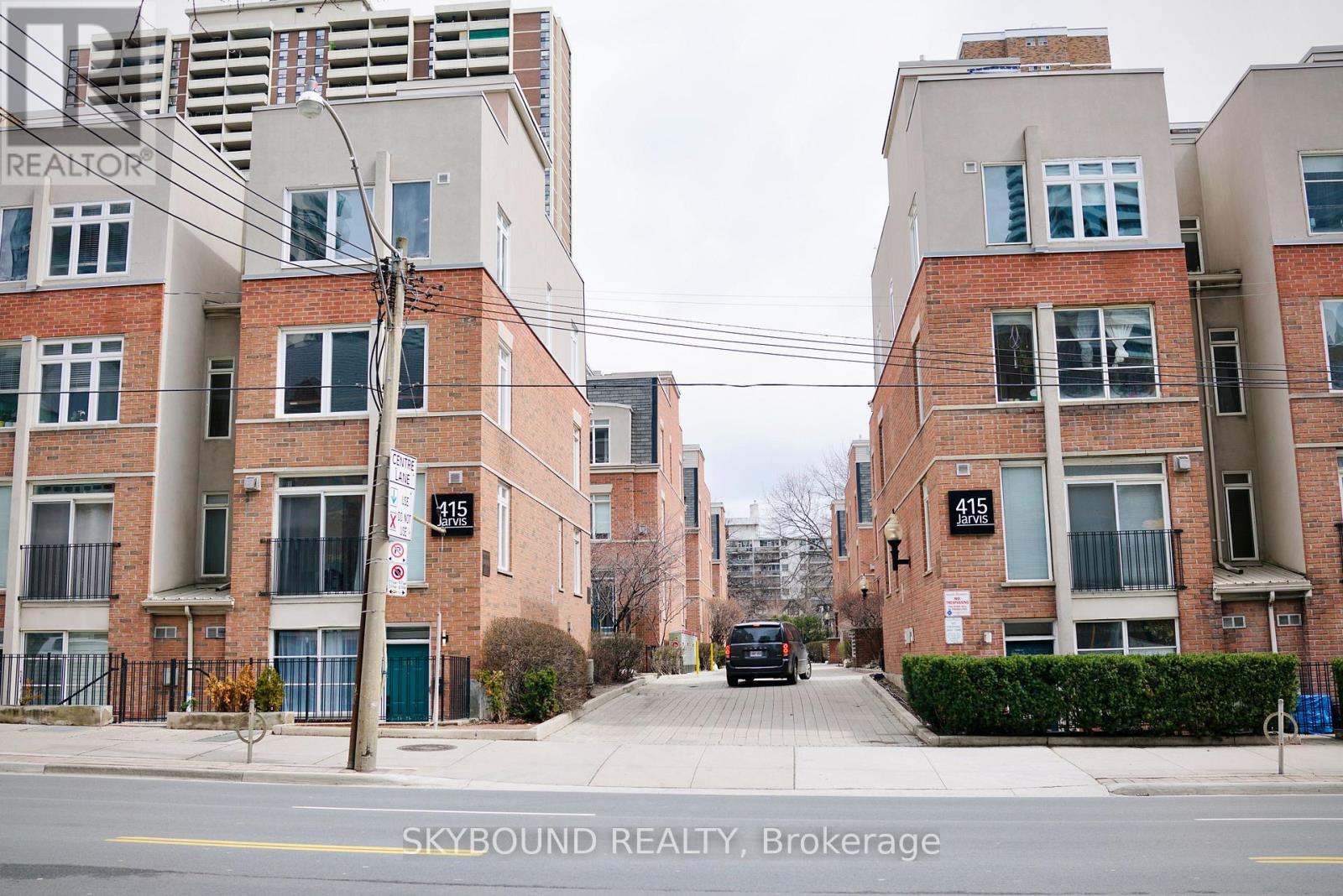 415 Jarvis Unit 328 photo 2