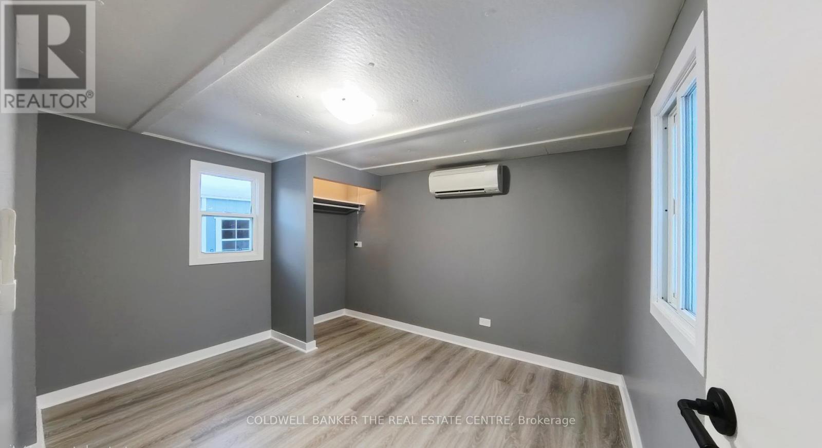 #144 580 WEST STREET S - 33