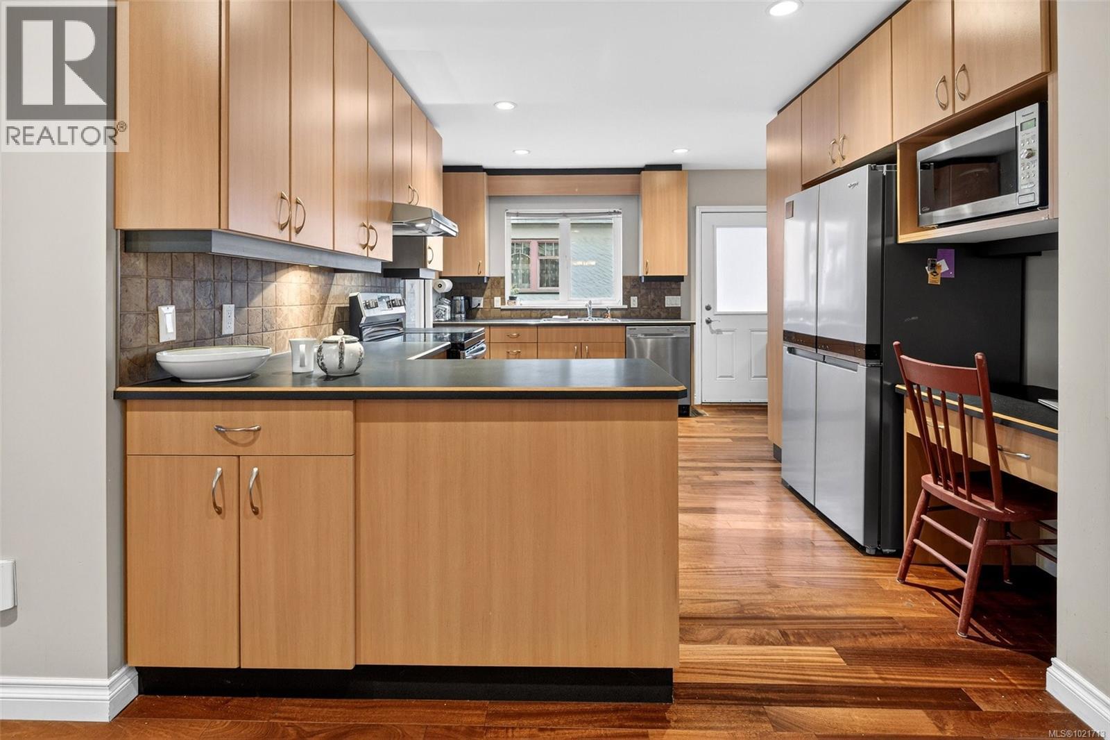 9950 Seaview St, Chemainus