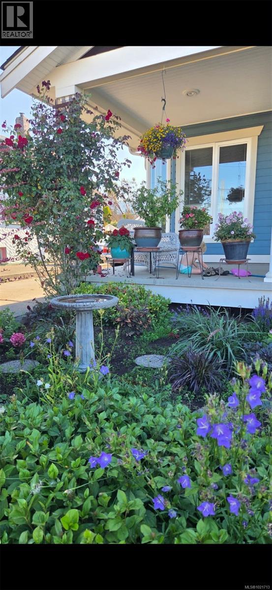 9950 Seaview St, Chemainus