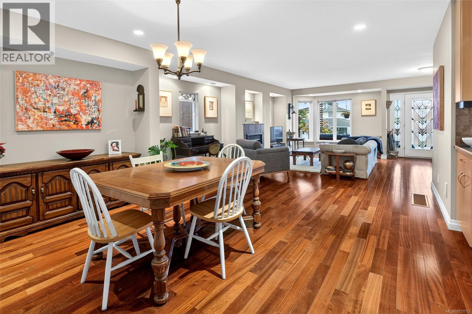 9950 Seaview St, Chemainus