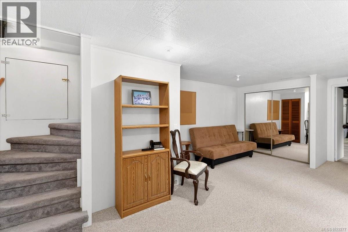 6850 Debeaux Rd, Port Alberni