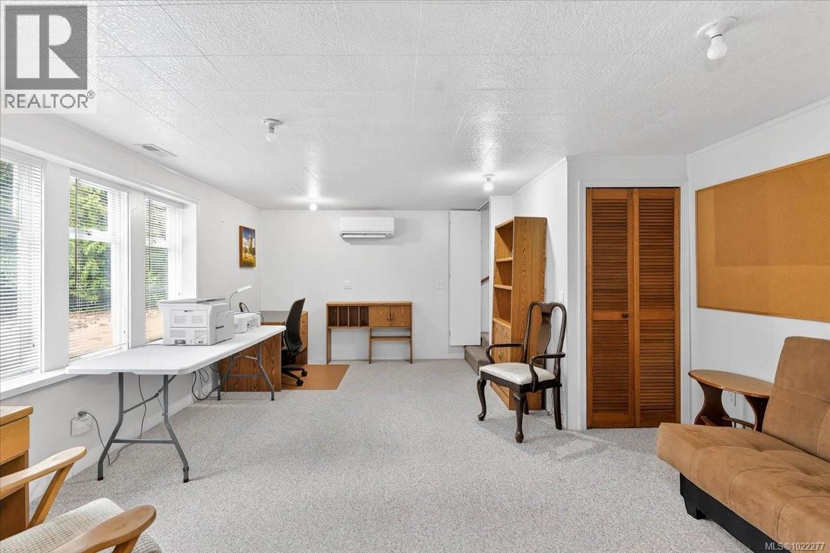 6850 Debeaux Rd, Port Alberni