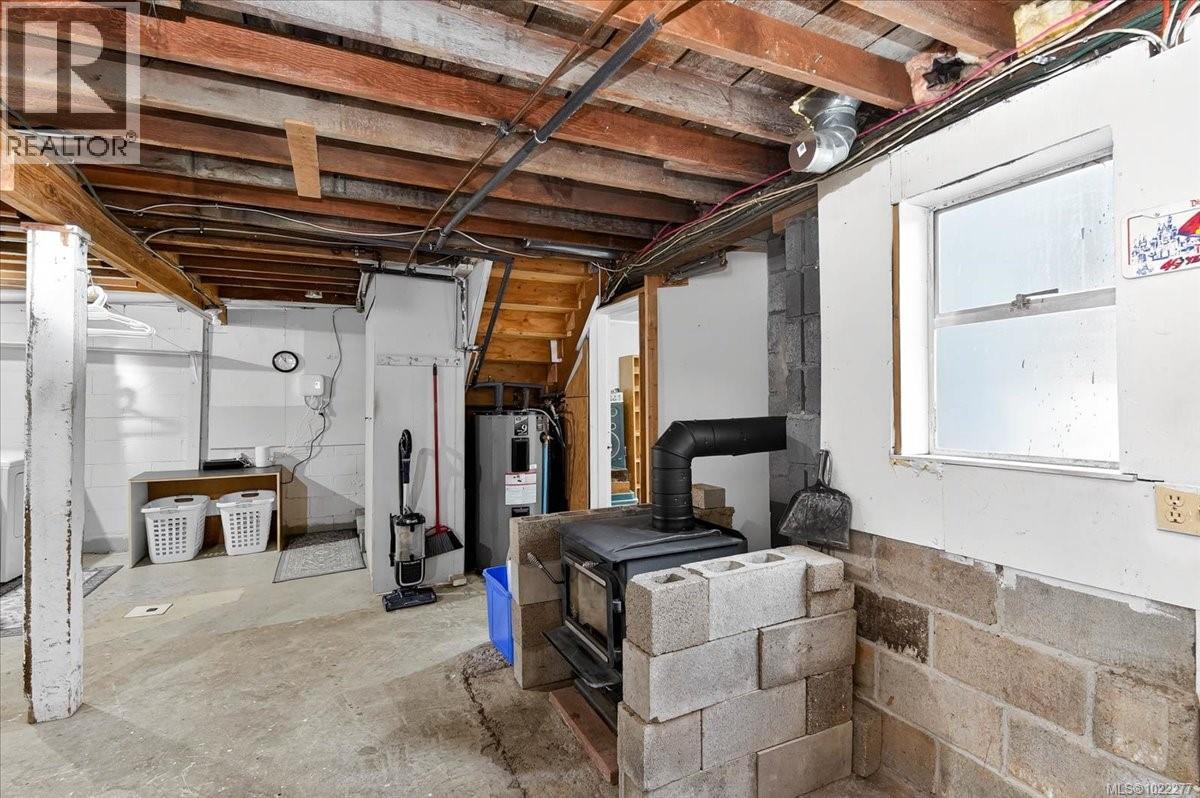 6850 Debeaux Rd, Port Alberni