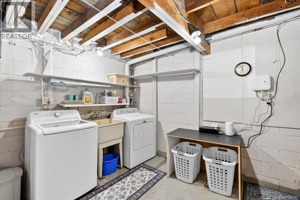 6850 Debeaux Rd, Port Alberni