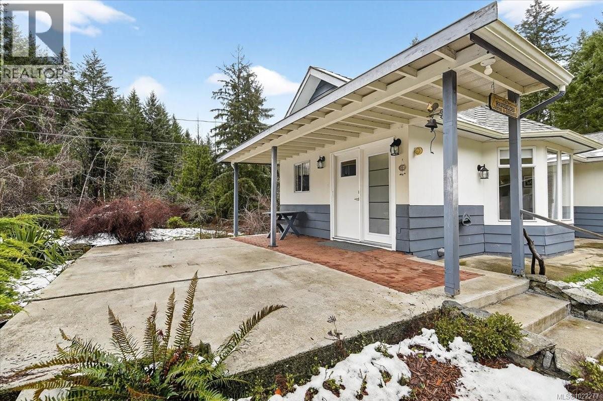 6850 Debeaux Rd, Port Alberni