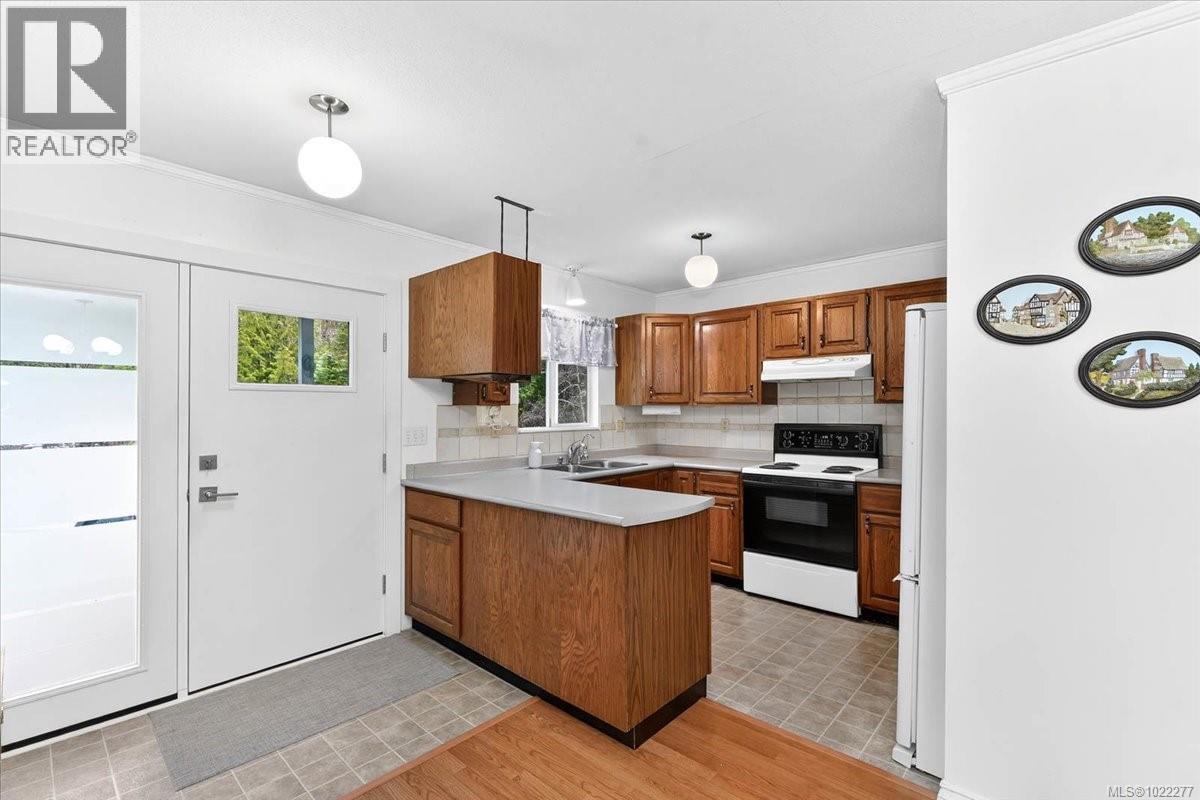 6850 Debeaux Rd, Port Alberni