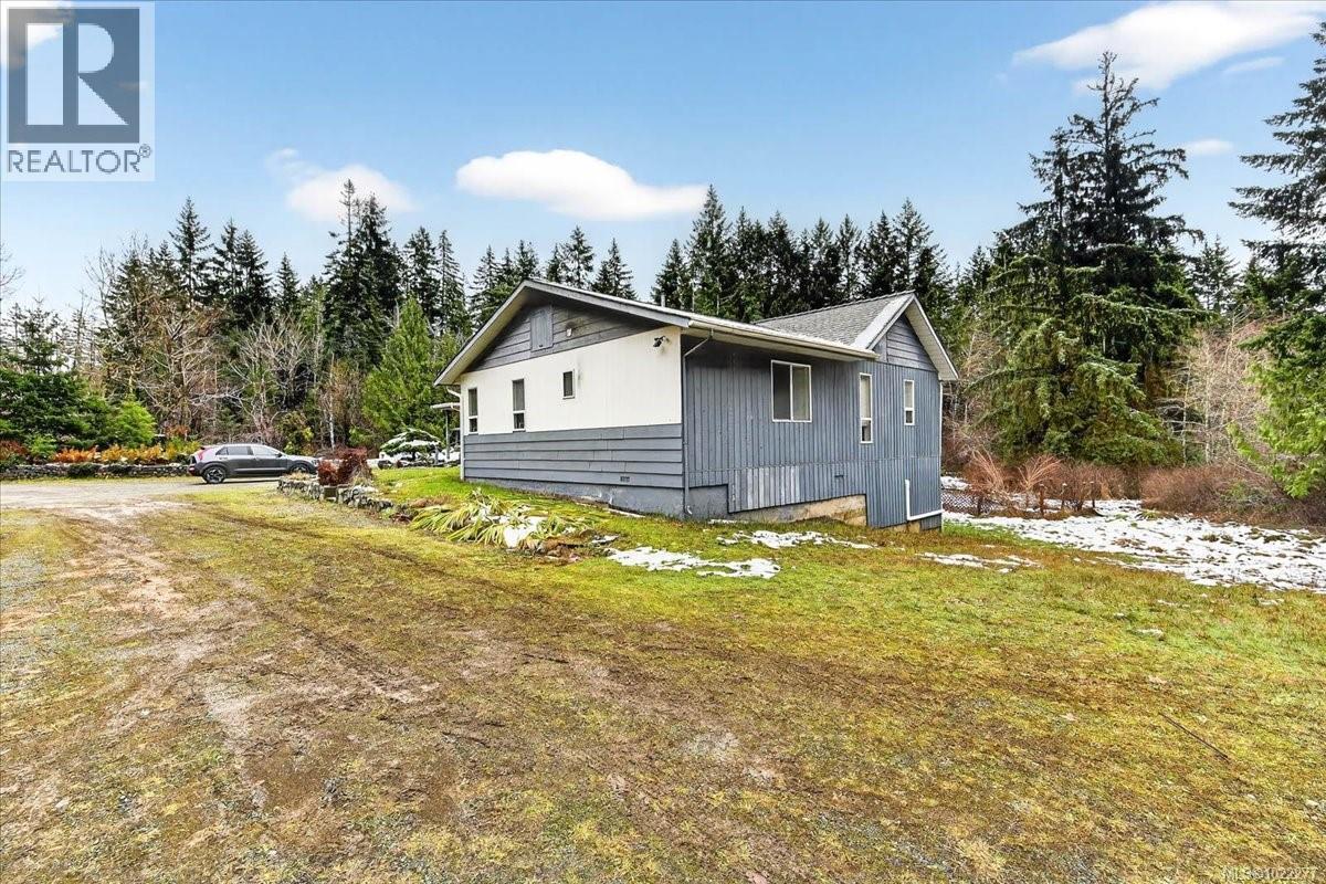 6850 Debeaux Rd, Port Alberni