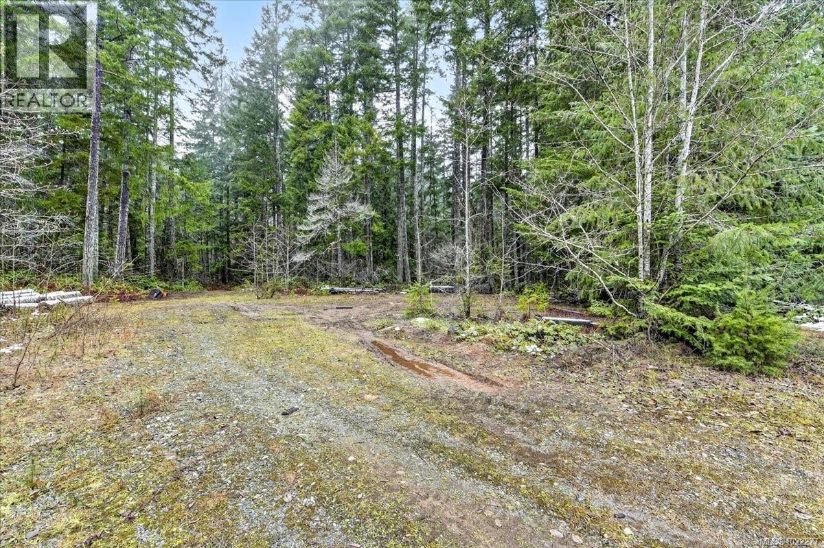 6850 Debeaux Rd, Port Alberni