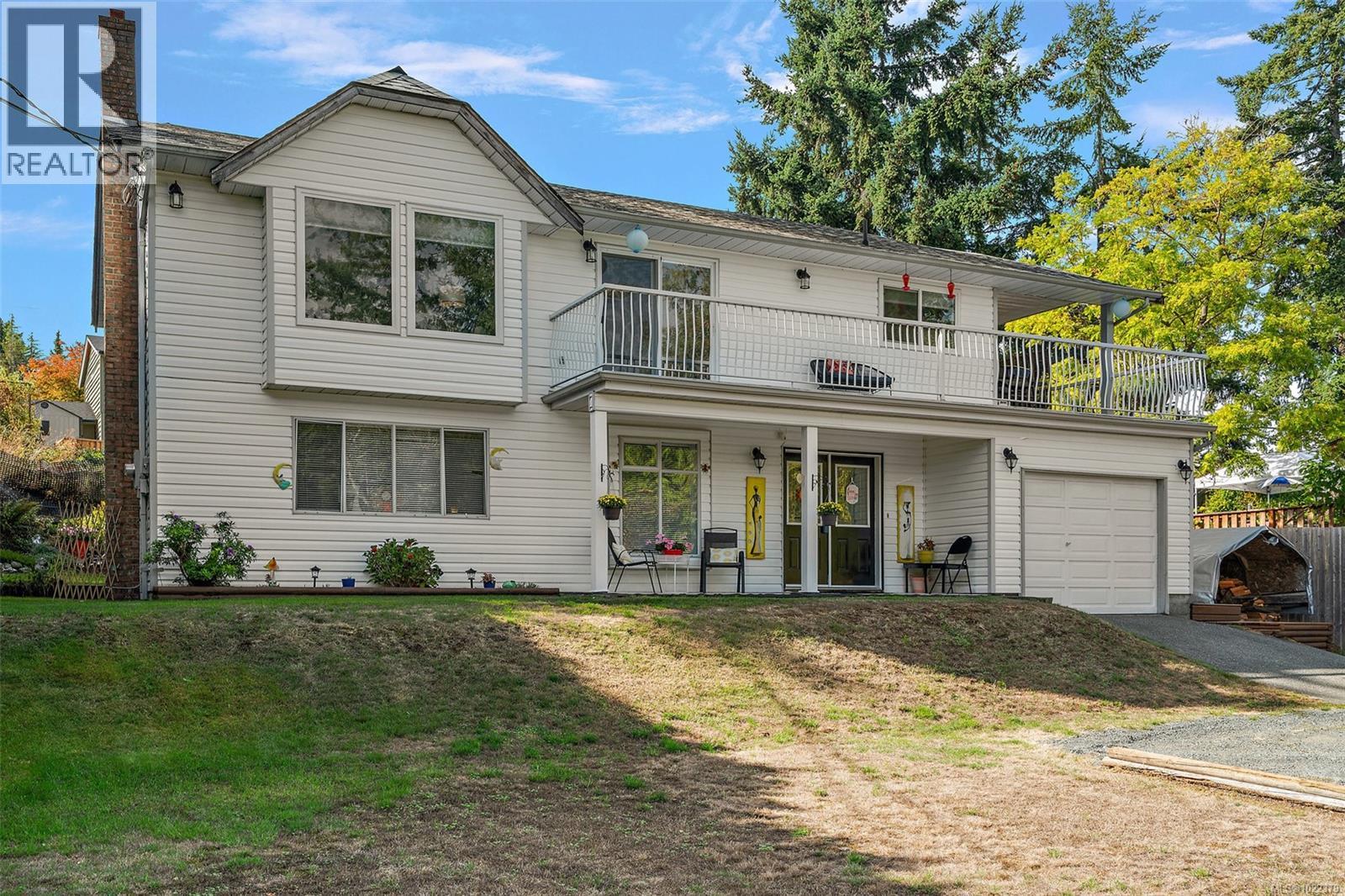 6877 Philip Rd, Lantzville