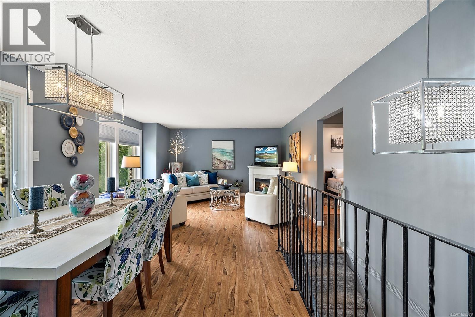 6877 Philip Rd, Lantzville