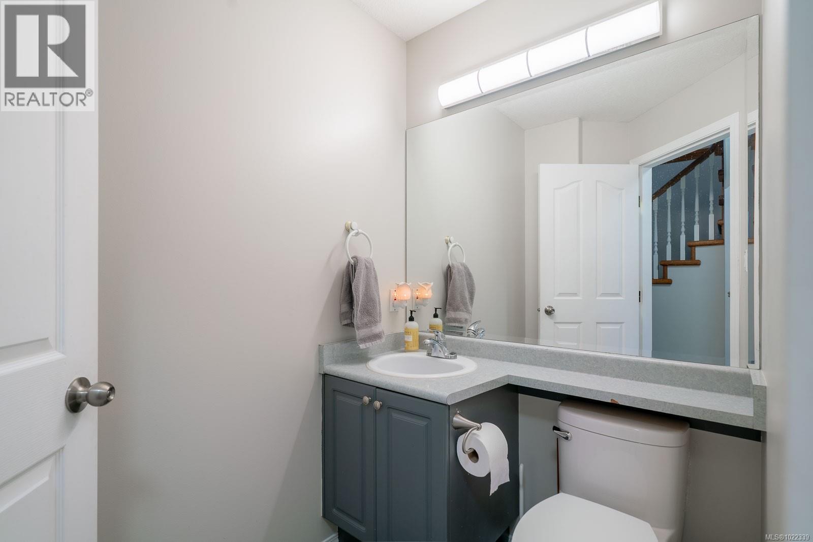 973 Oliver Terr, Ladysmith