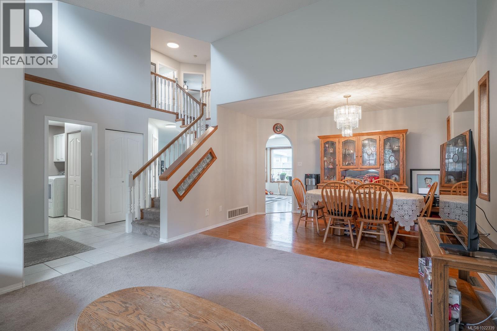 973 Oliver Terr, Ladysmith