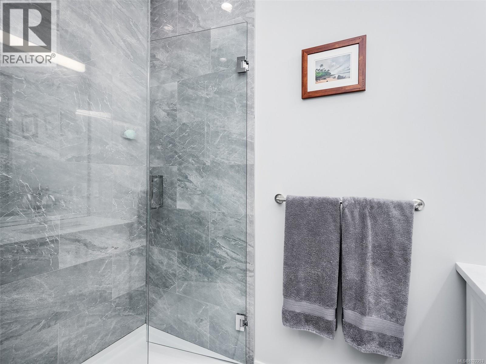 222 Lone Oak Pl, Langford