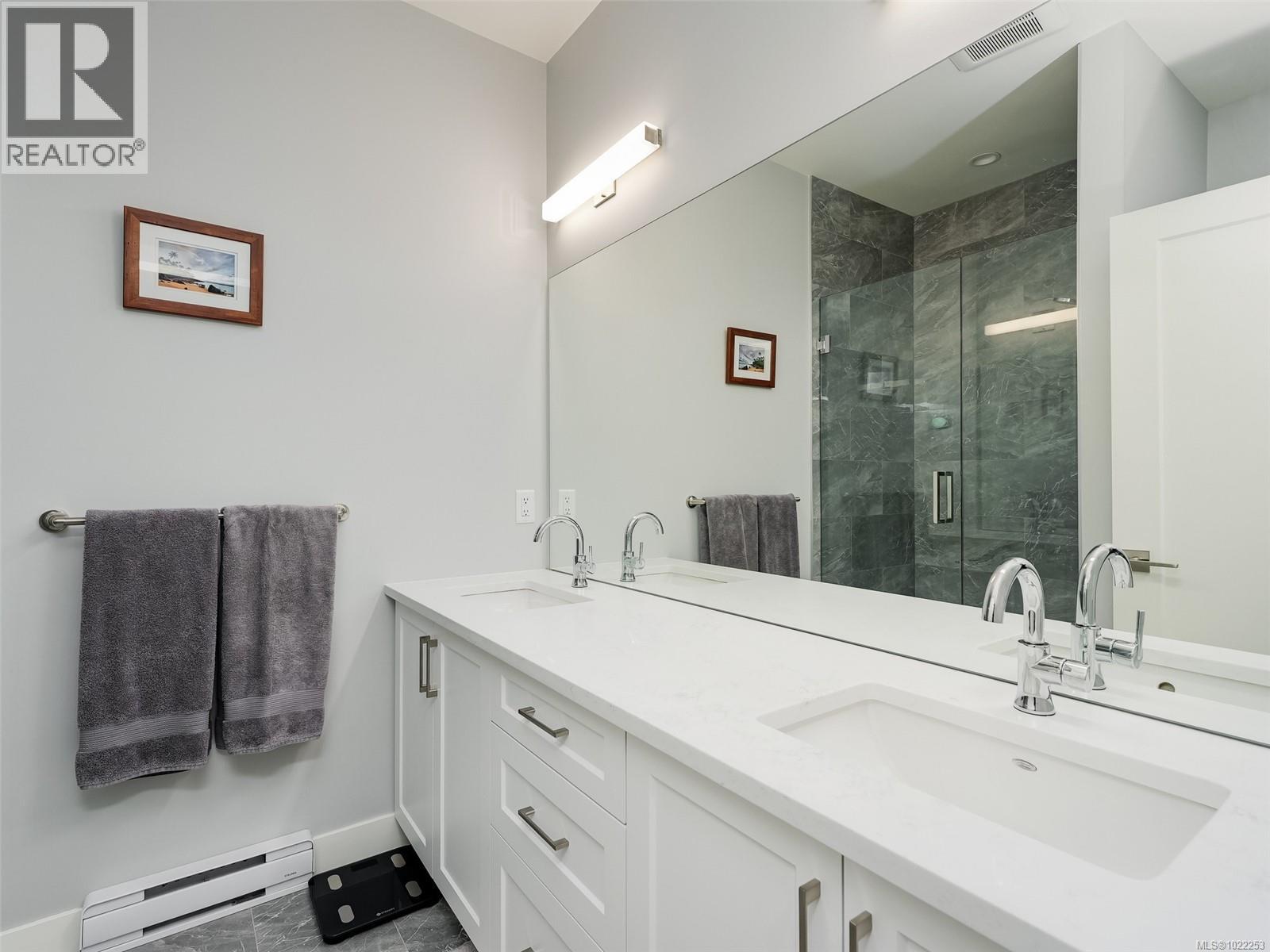 222 Lone Oak Pl, Langford