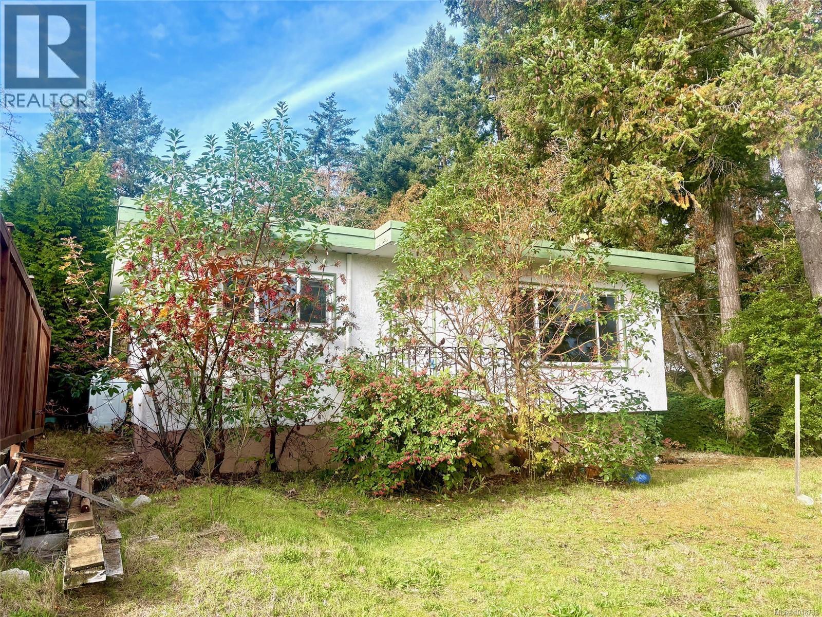 3904 Wilkinson Rd, Saanich