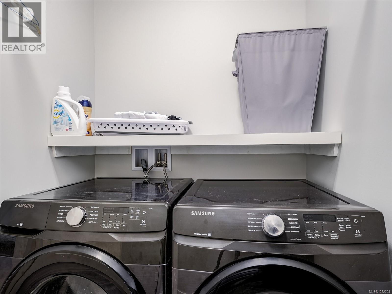 222 Lone Oak Pl, Langford