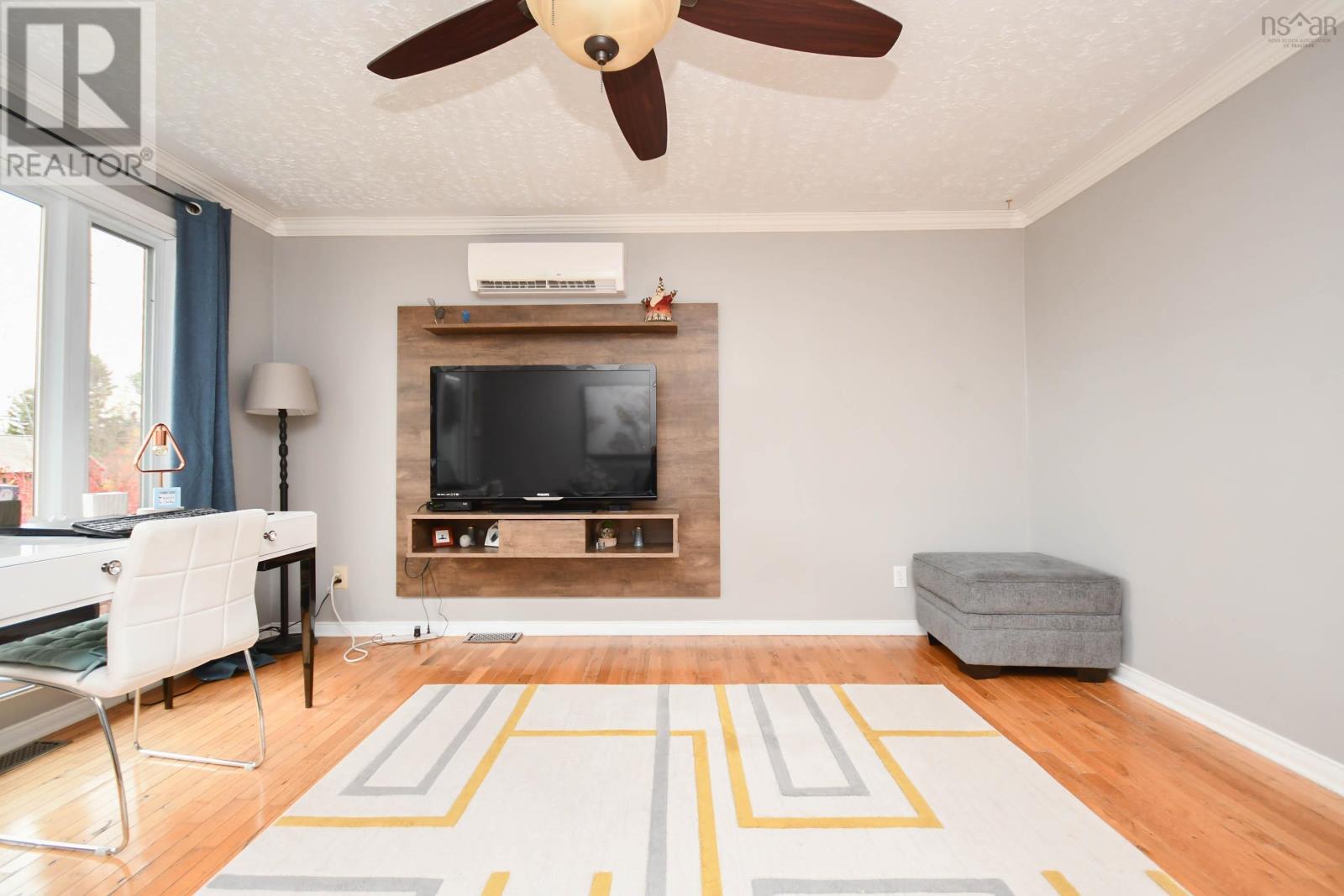 Property 25 of 49 of 180 Lakeview Avenue