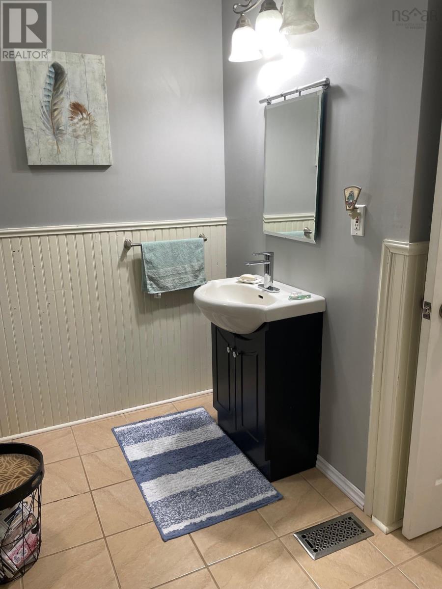 Property 3 of 49 of 180 Lakeview Avenue