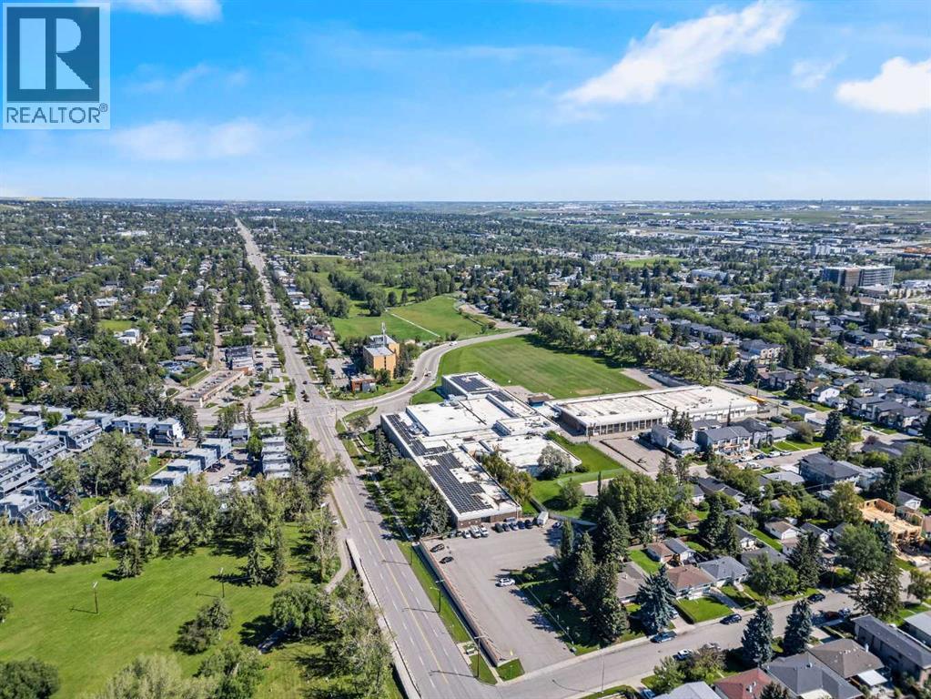 Single Family House for Sale in   Avenue NW Mount Pleasant Calgary 