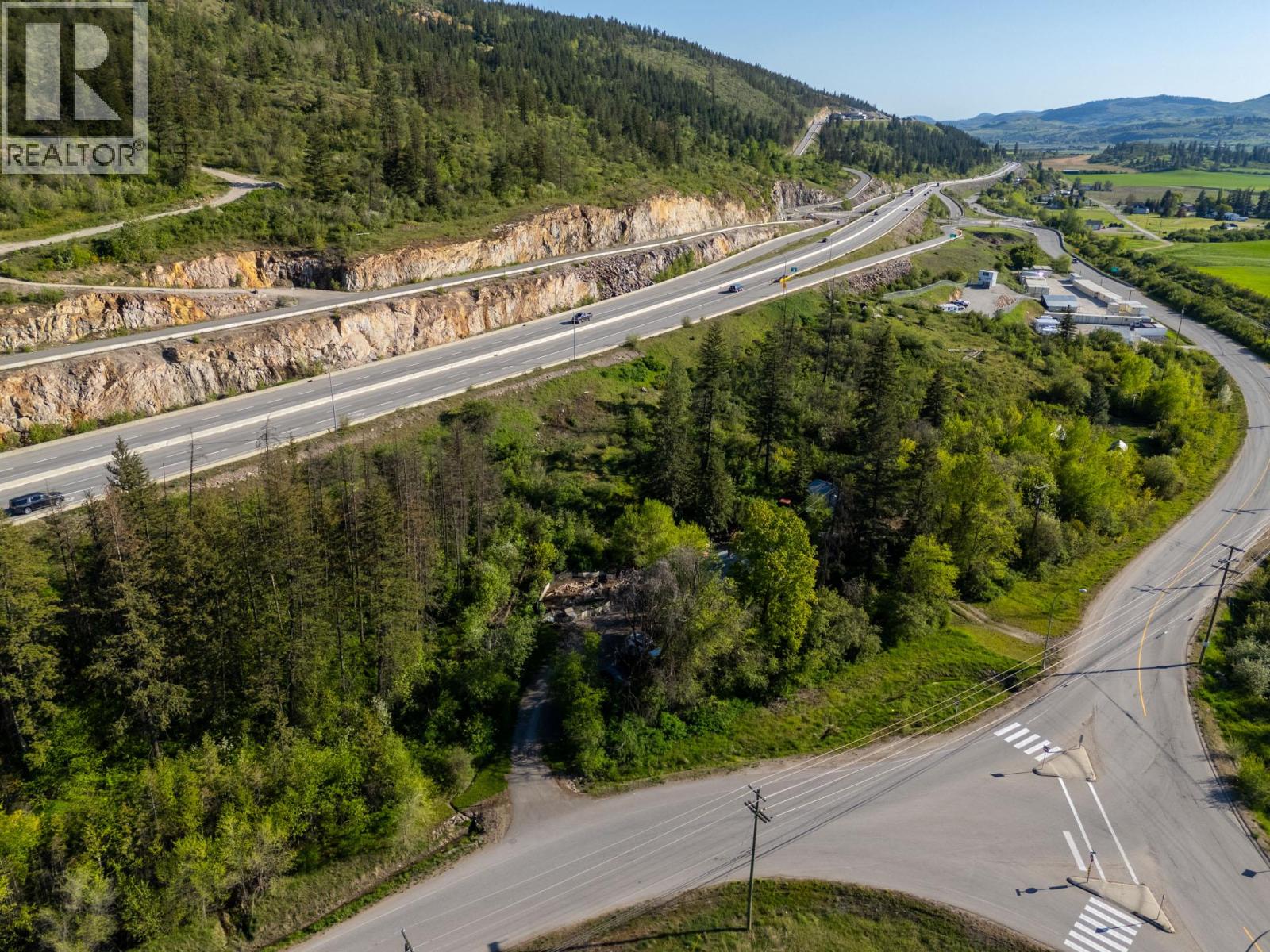  772 Otter Lake Cross Road, Spallumcheen