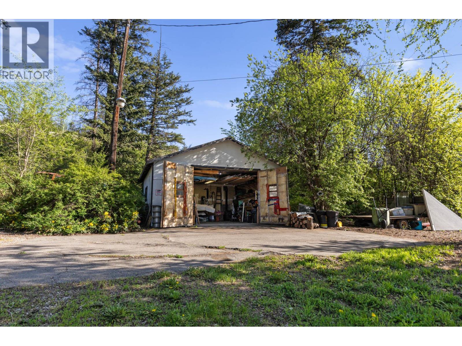  772 Otter Lake Cross Road, Spallumcheen