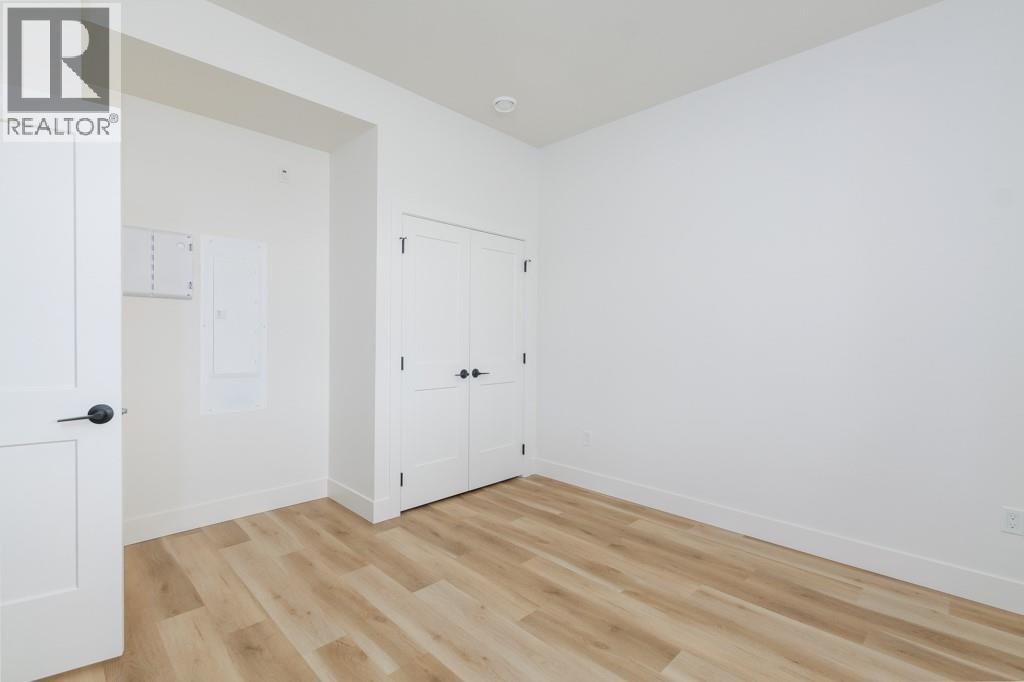  1160 16 Avenue Southeast, Salmon Arm