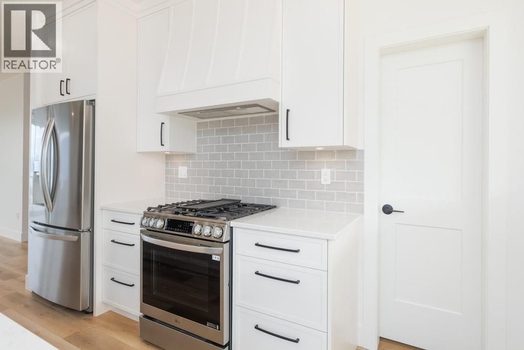  1160 16 Avenue Southeast, Salmon Arm